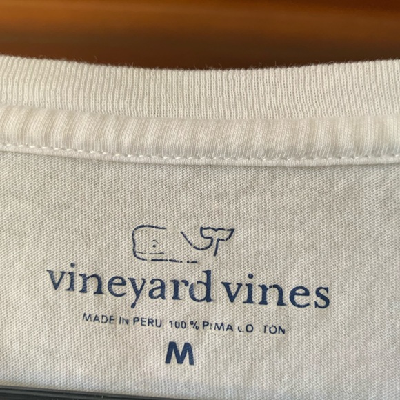 Vineyard Vines white long sleeve - Picture 3 of 3